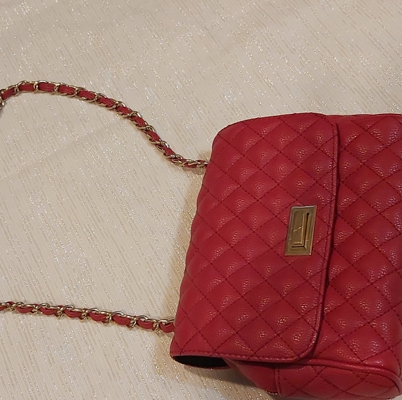 Small Red Bag - Picture 5 of 5